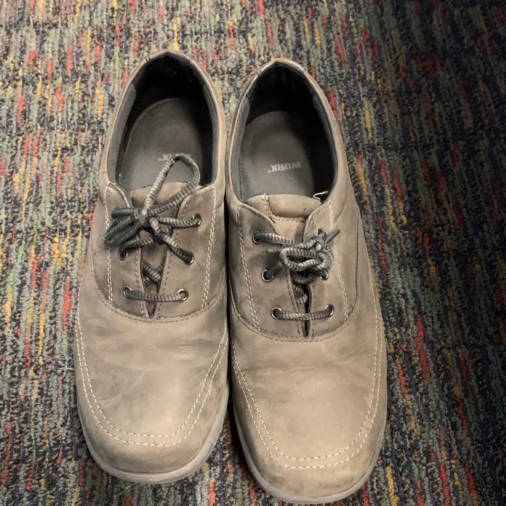 Redwing Safety : Steel Toe Womans work shoe. 8W